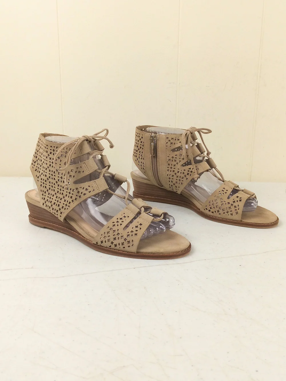Vince Camuto Women's Taupe Laser-Cut Lace-Up Wedge Sandals Size 8 Suede Leather
